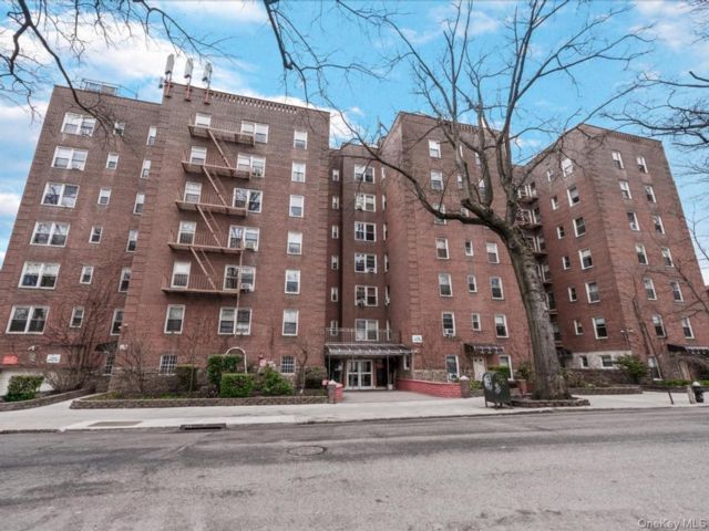  1 BR,  1.00 BTH &nbsp;Other style home in Kew Gardens