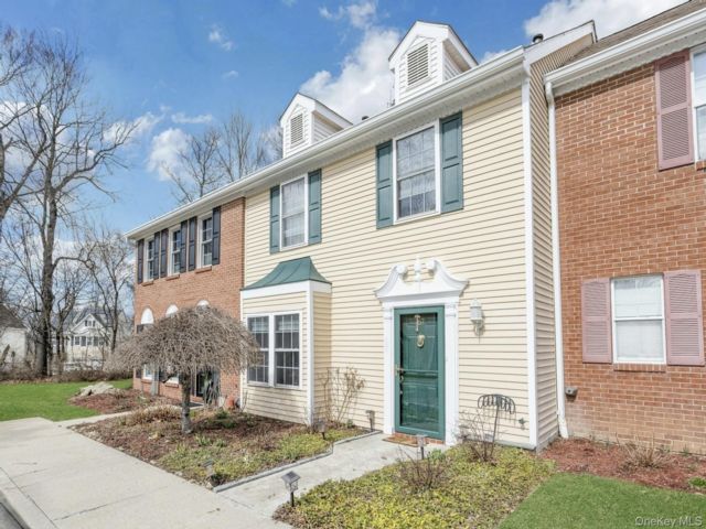  3 BR,  3.00 BTH &nbsp;Condo style home in Peekskill