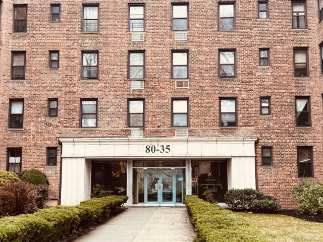  3 BR,  2.00 BTH &nbsp;Other style home in Queens Village