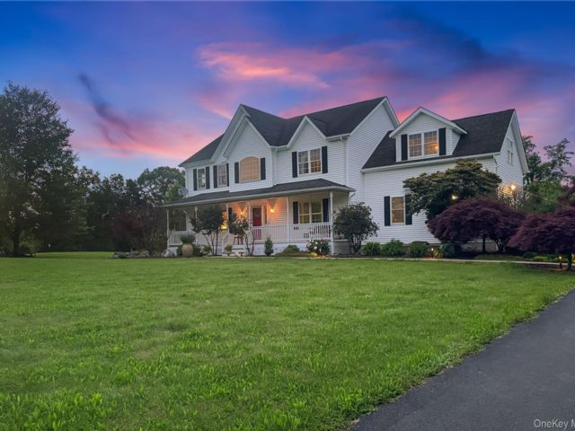  4 BR,  3.00 BTH &nbsp;Colonial style home in Montgomery