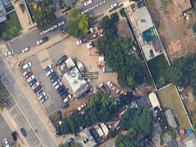 Lot <b>Size:</b> 60 X 148 &nbsp;House style home in Hempstead