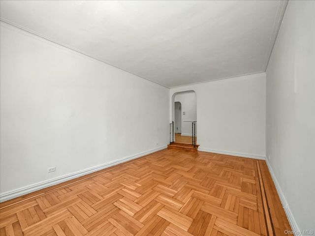 [PHOTO]