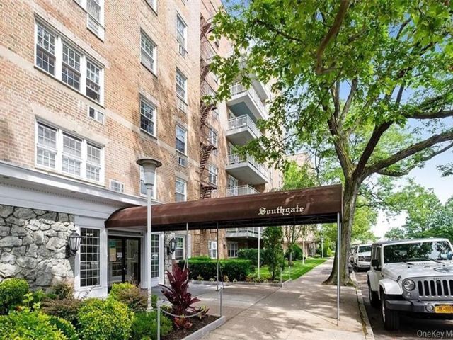[Howard Beach Real Estate, listing number 7267249]