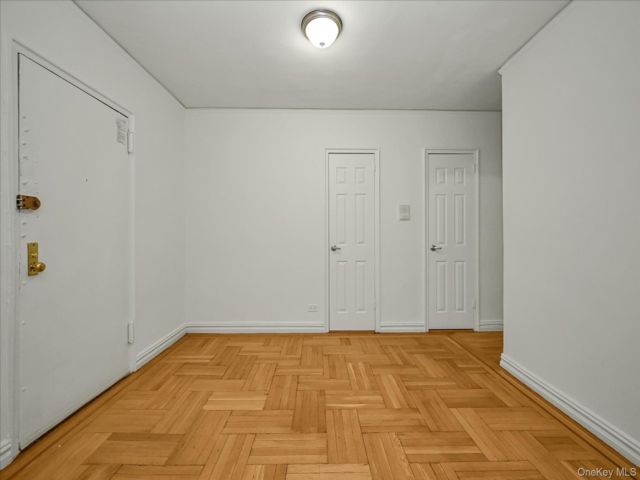 [PHOTO]