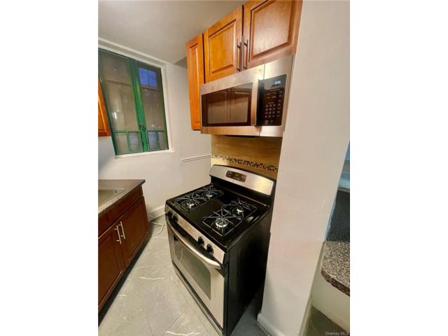 [Parkchester Real Estate, listing number 7267367]