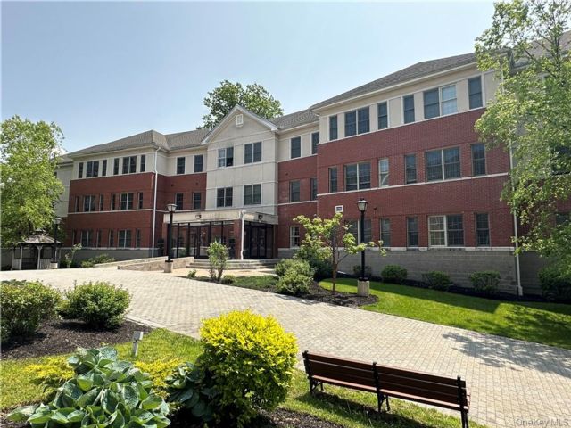  3 BR,  2.00 BTH &nbsp;Other style home in Cornwall