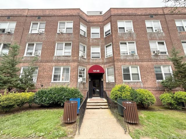  1 BR,  1.00 BTH &nbsp;Other style home in Kew Garden Hills
