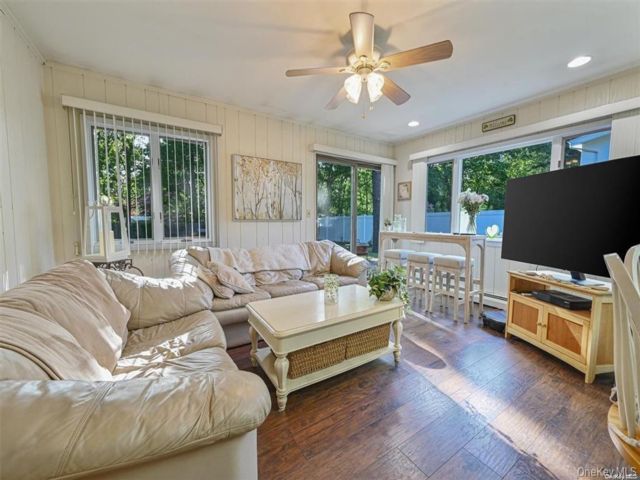 [Coram Real Estate, listing number 7267841]