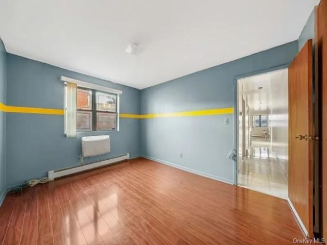  2 BR,  1.00 BTH &nbsp;Garden style home in Canarsie