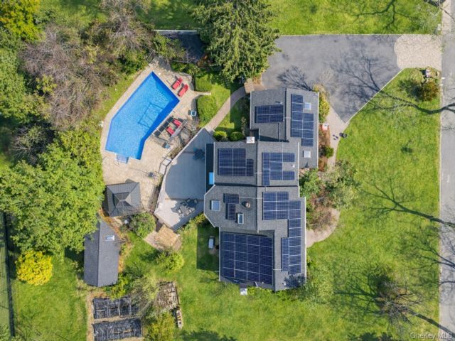 [Northport Real Estate, listing number 7267925]