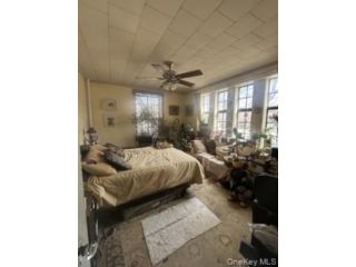 [PHOTO]