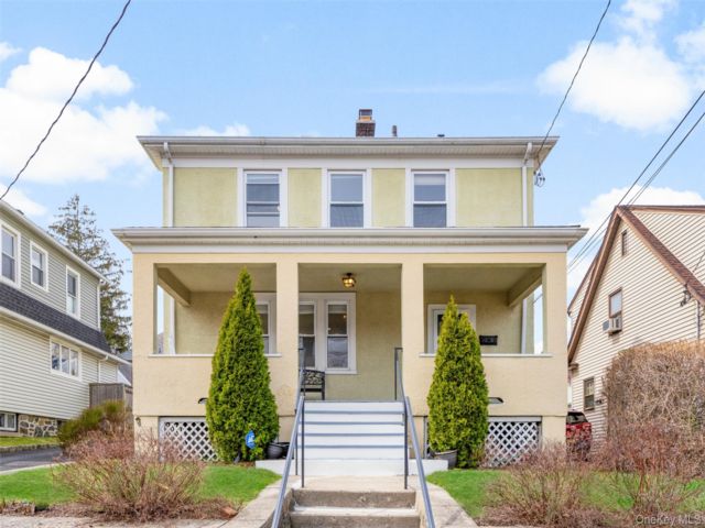  3 BR,  3.00 BTH &nbsp;Colonial style home in Port Chester