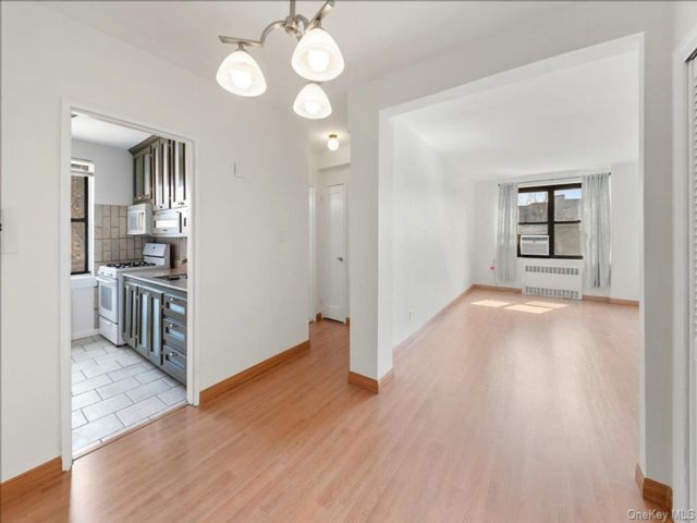  1 BR,  1.00 BTH &nbsp;Other style home in Flushing