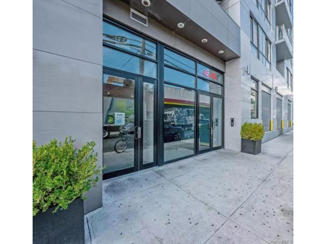  1 BR,  1.00 BTH &nbsp;Other style home in Elmhurst