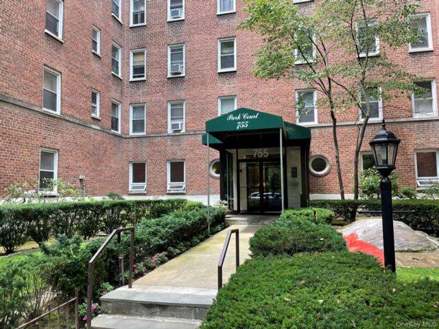 [Bronxville Real Estate, listing number 7268216]