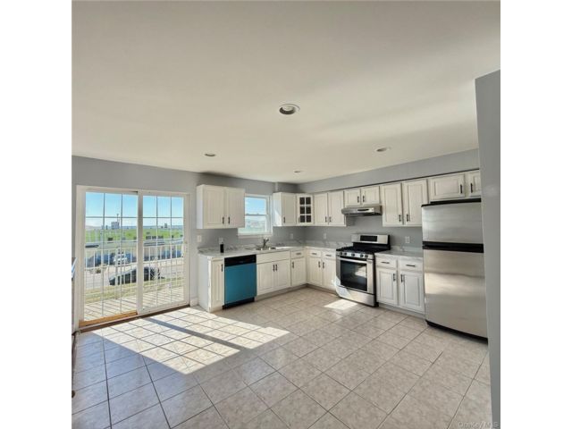 Studio,  0.00 BTH &nbsp;House style home in Rockaway Beach