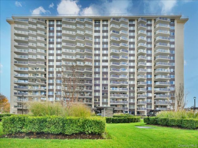  1 BR,  1.00 BTH &nbsp;Other style home in Bayside