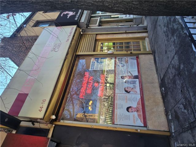 Studio,  0.00 BTH &nbsp;House style home in Sunnyside