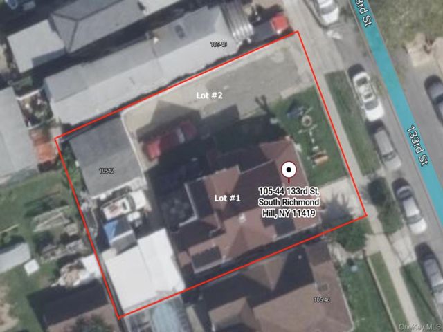  3 BR,  2.00 BTH &nbsp;Colonial style home in Richmond Hill