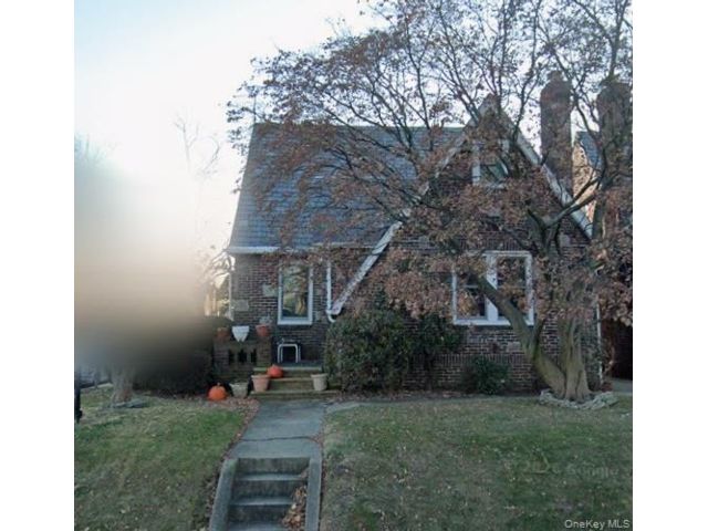  5 BR,  1.00 BTH &nbsp;Other style home in Laurelton