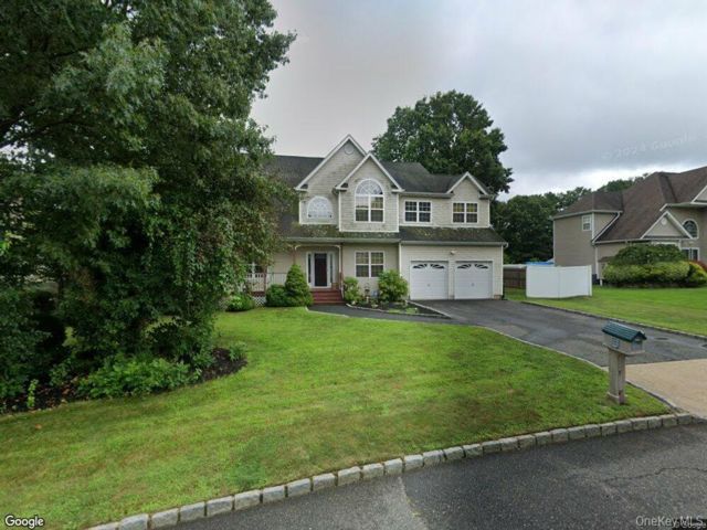 [Centereach Real Estate, listing number 7268604]