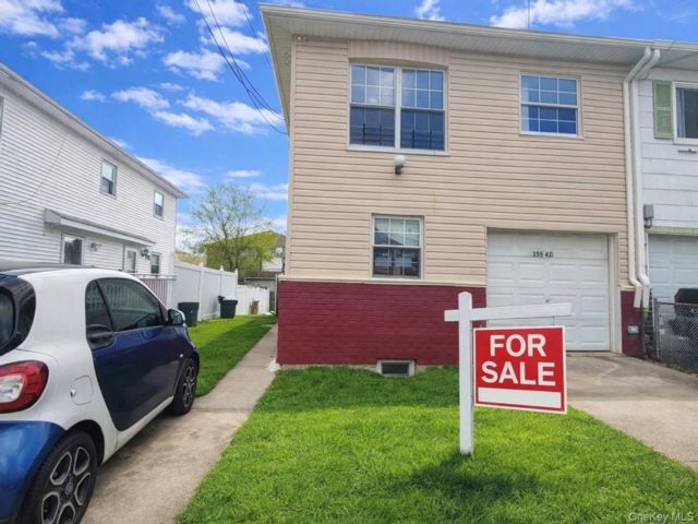 Studio,  0.00 BTH &nbsp;A-frame style home in Jamaica