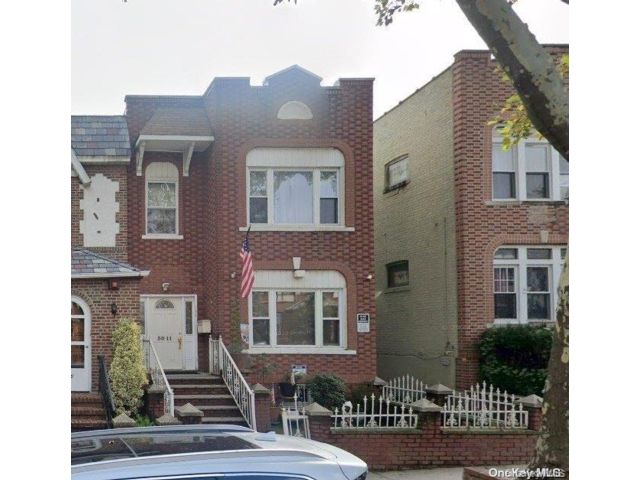  3 BR,  1.00 BTH &nbsp;A-frame style home in East Elmhurst