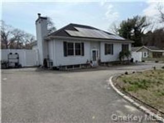 [Coram Real Estate, listing number 7268704]