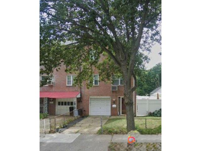 Studio,  1.00 BTH &nbsp;A-frame style home in Queens Village