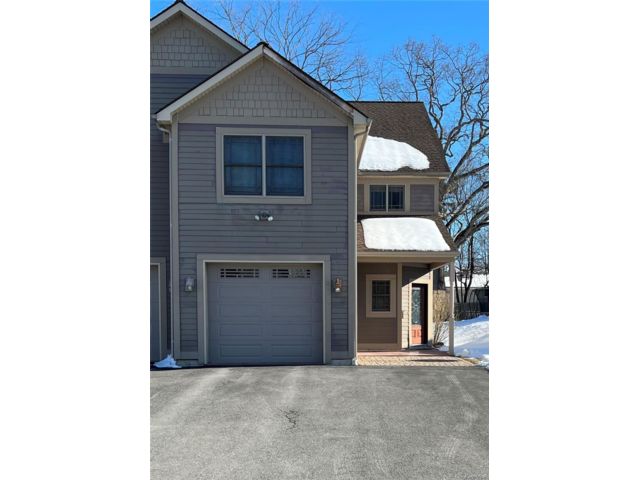  3 BR,  3.00 BTH &nbsp;Colonial style home in Montgomery