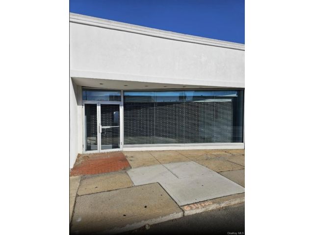 Studio,  0.00 BTH &nbsp;House style home in Rockville Centre