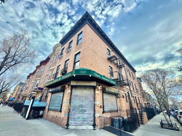 Studio,  0.00 BTH &nbsp;Commercial style home in Sunset Park