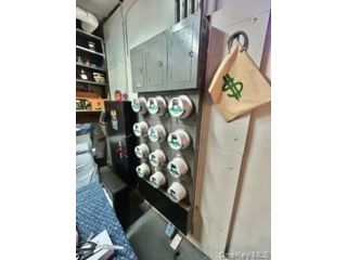 [PHOTO]