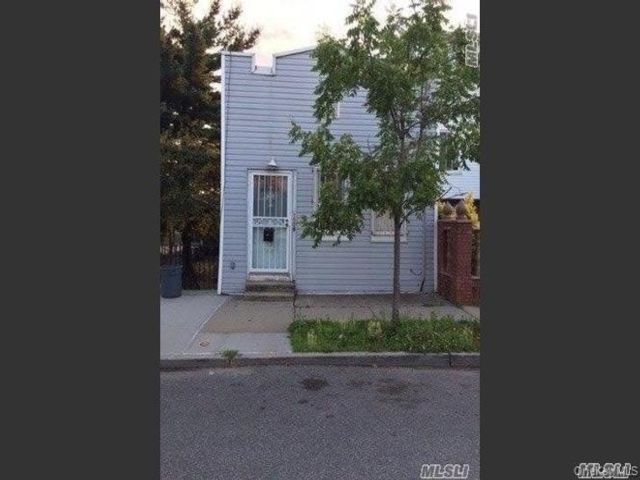  4 BR,  2.00 BTH &nbsp;Other style home in Cypress Hills