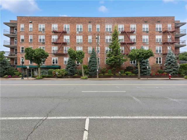 Studio,  0.00 BTH &nbsp;House style home in Lynbrook