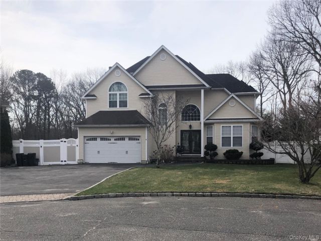 [Centereach Real Estate, listing number 7269364]