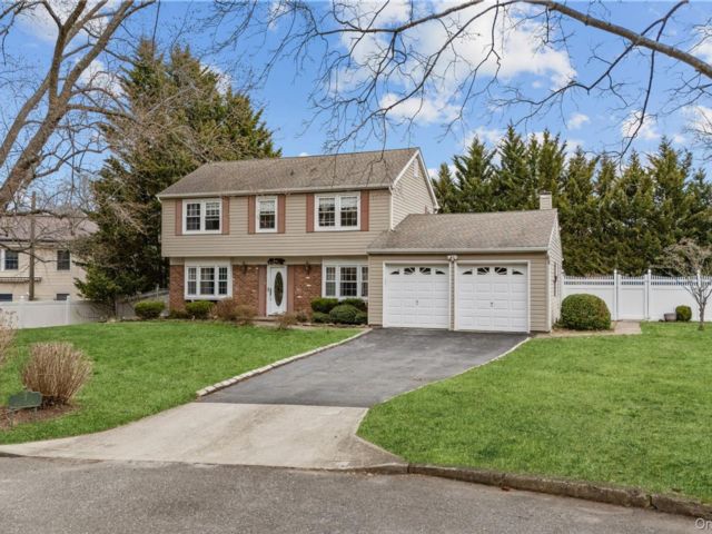[East Setauket Real Estate, listing number 7269373]