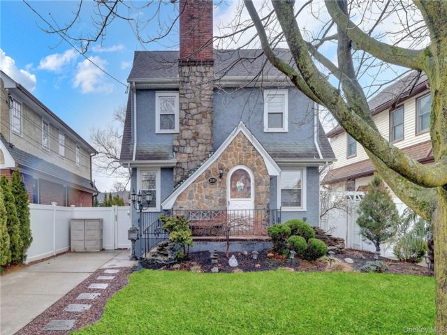 [Oceanside Real Estate, listing number 7269440]