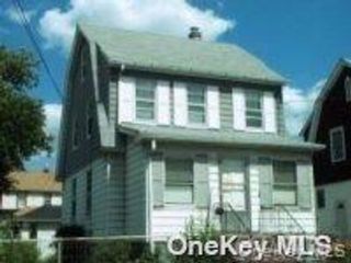  3 BR,  1.00 BTH &nbsp;Colonial style home in Valley Stream