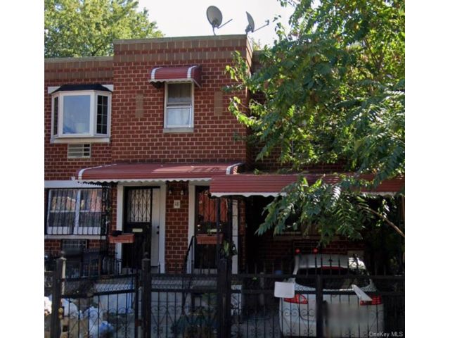  8 BR,  5.00 BTH &nbsp;House style home in Bushwick
