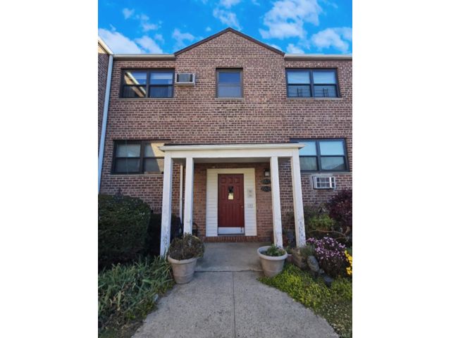 [Howard Beach Real Estate, listing number 7269902]