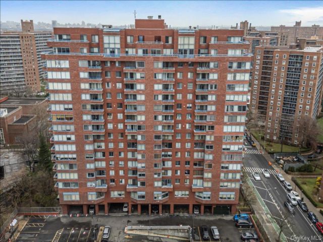  1 BR,  1.00 BTH &nbsp;Other style home in Rego Park