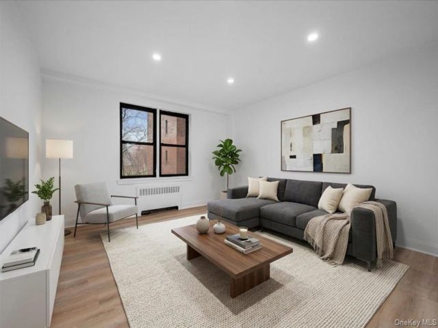 [Kingsbridge Real Estate, listing number 7270200]