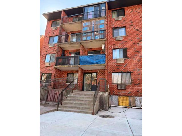  1 BR,  1.00 BTH &nbsp;Other style home in Flushing