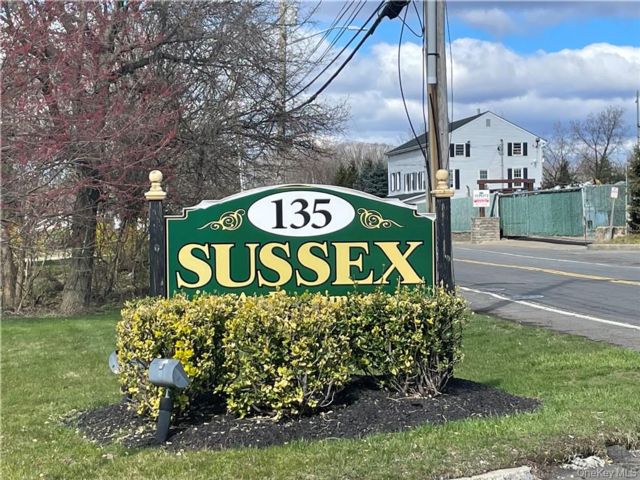  1 BR,  1.00 BTH &nbsp;Garden style home in Nanuet