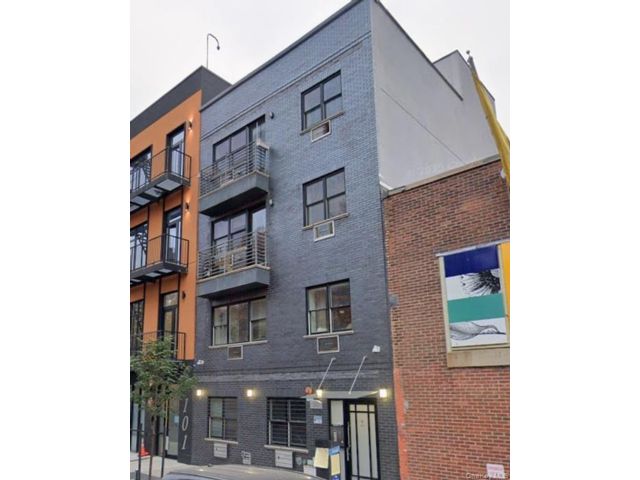  1 BR,  1.00 BTH &nbsp;Other style home in Bedford Stuyvesant