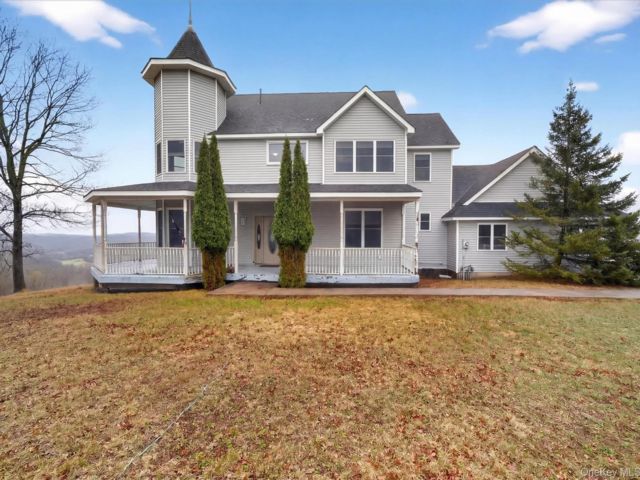  5 BR,  4.00 BTH &nbsp;Contemporary style home in Port Jervis