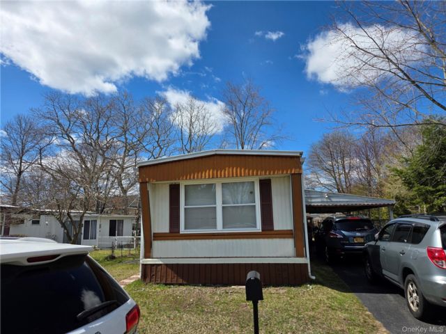  2 BR,  1.00 BTH &nbsp;Other style home in Bohemia