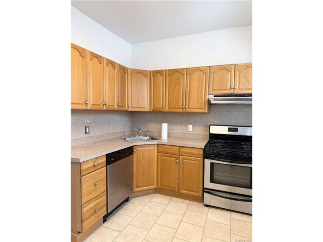  2 BR,  1.00 BTH &nbsp;A-frame style home in Astoria