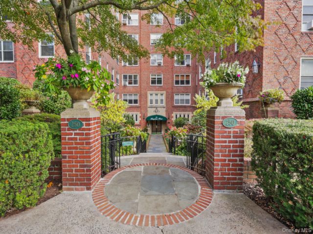 [Bronxville Real Estate, listing number 7270895]